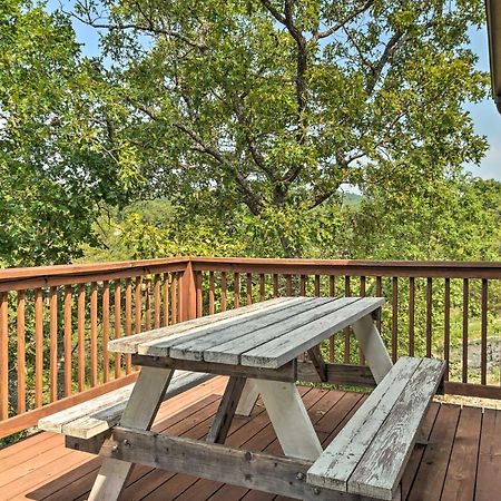 Branson West Cabin With Pool Access And Golfing 外观 照片