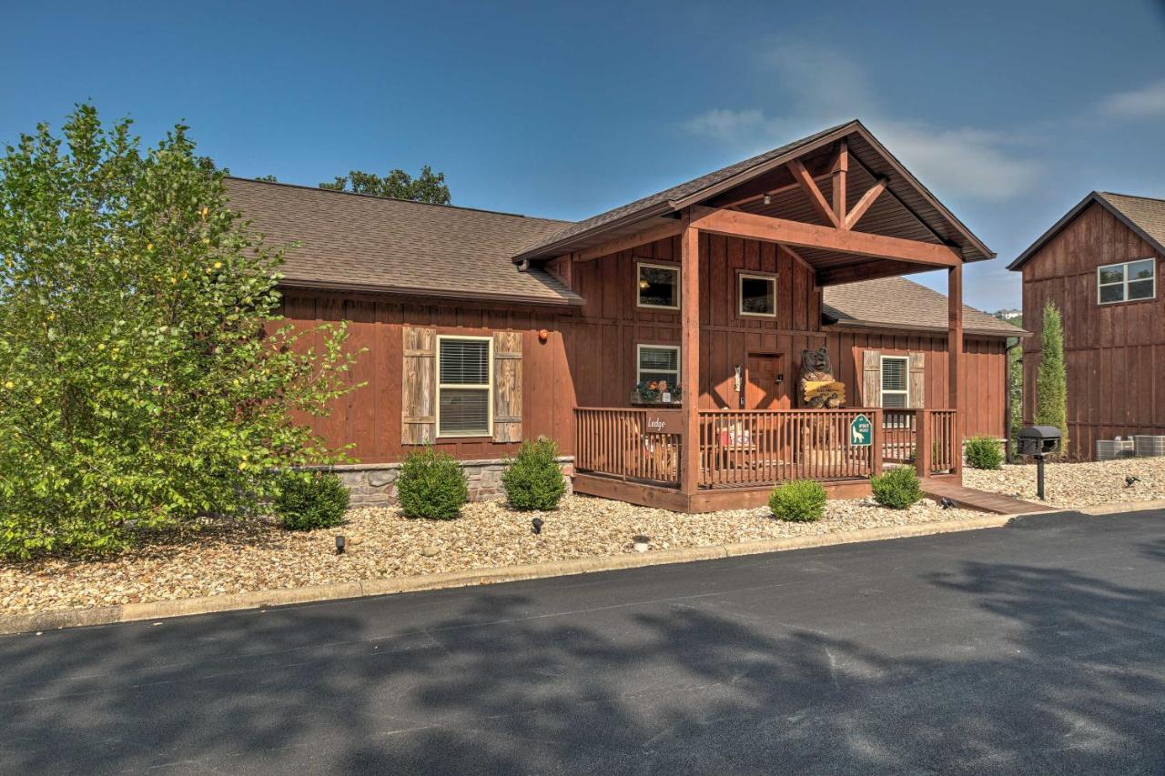 Branson West Cabin With Pool Access And Golfing 外观 照片