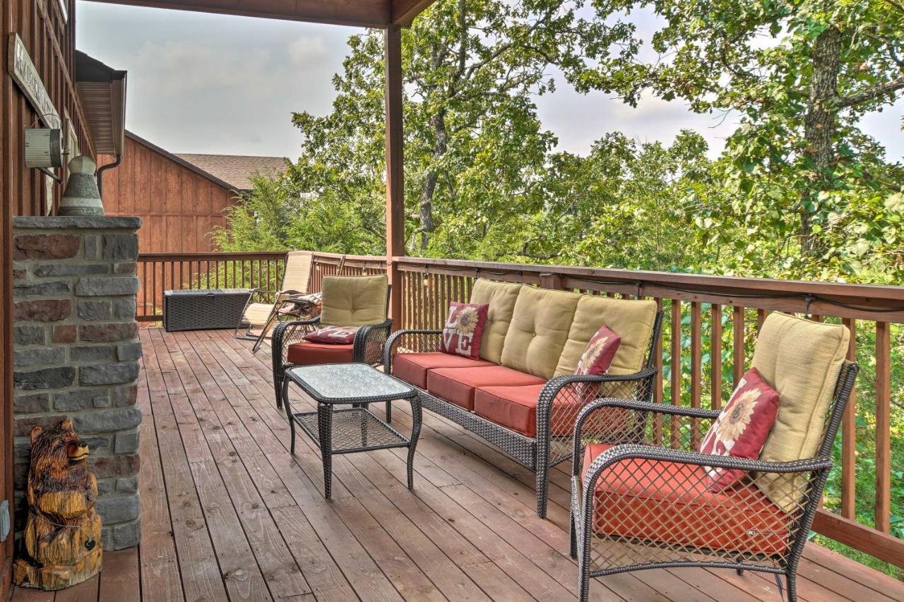 Branson West Cabin With Pool Access And Golfing 外观 照片
