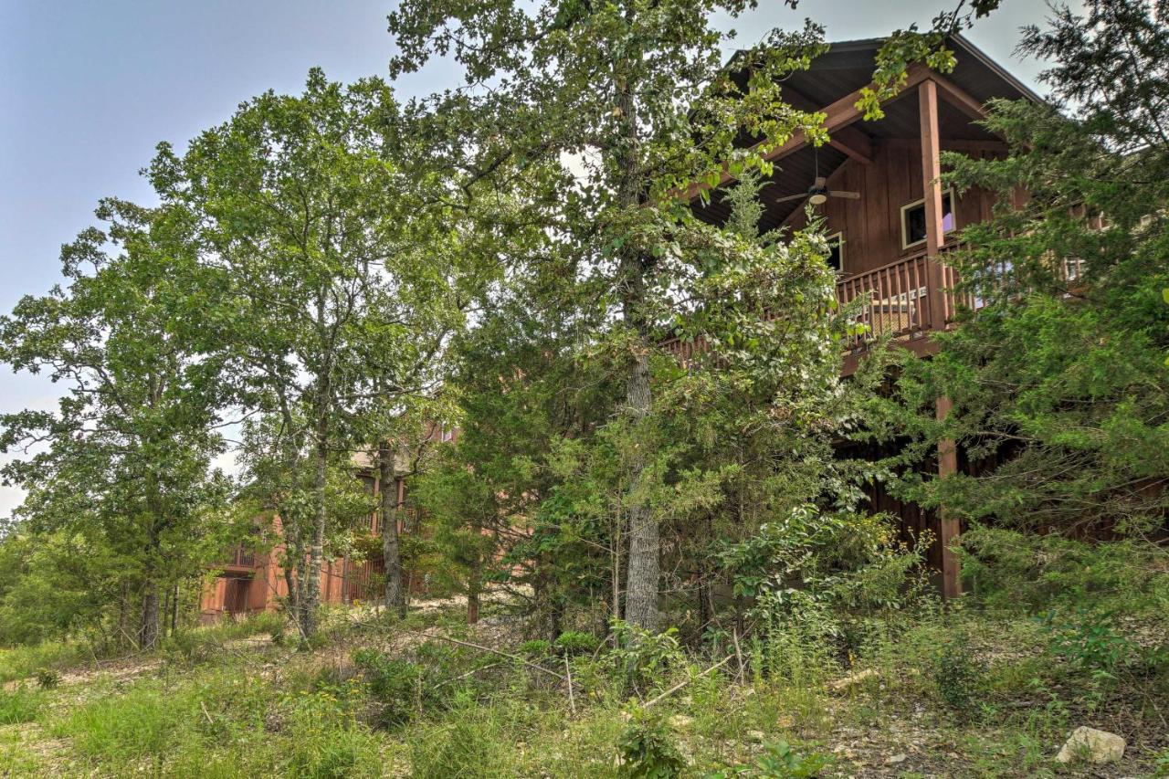 Branson West Cabin With Pool Access And Golfing 外观 照片
