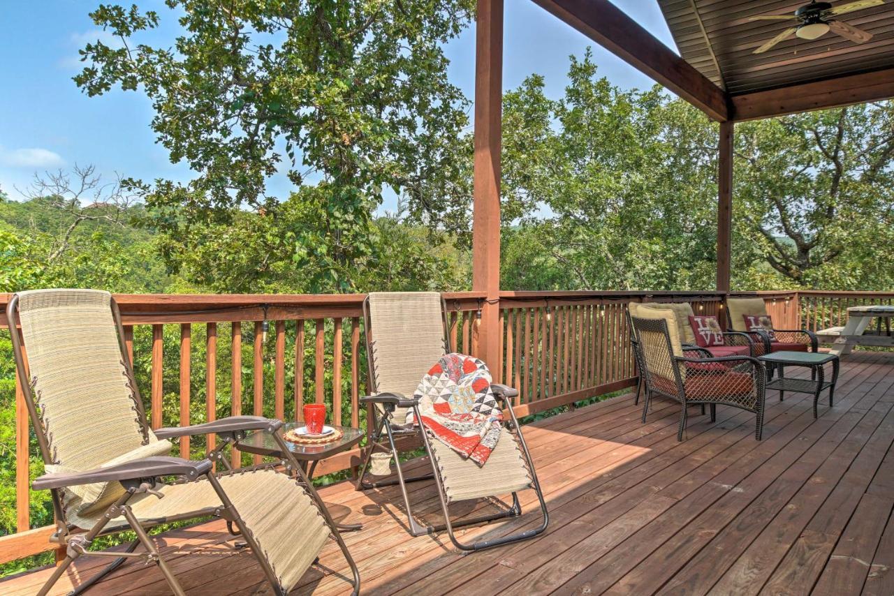 Branson West Cabin With Pool Access And Golfing 外观 照片