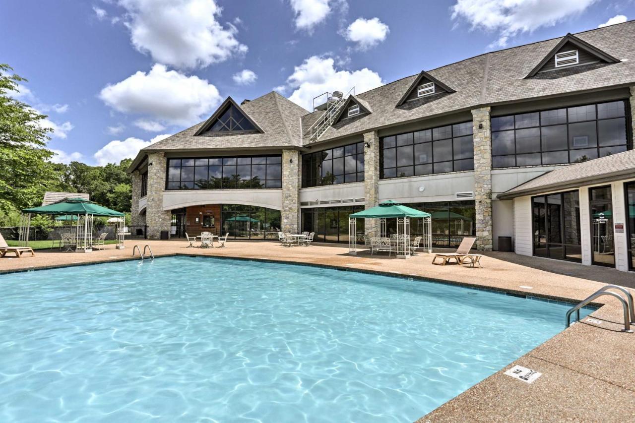 Branson West Cabin With Pool Access And Golfing 外观 照片